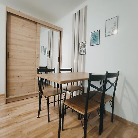 Pielegniarek 5 By Homeprime Kraków Zewnętrze zdjęcie
